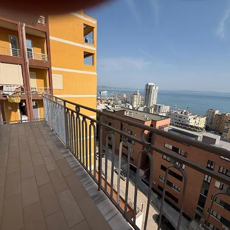 Apartment Leo