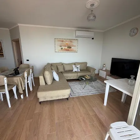Leo Apartment Durrës