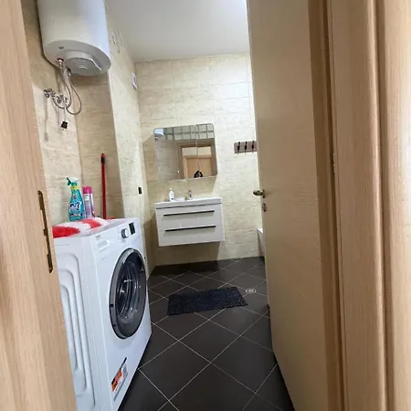 Apartment Leo